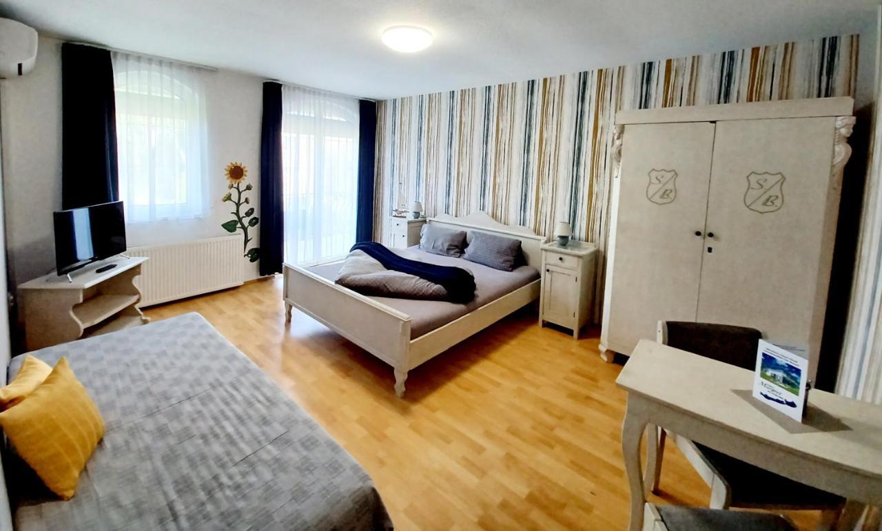 Bed and Breakfast Margret Haus Балатонфюред Экстерьер фото